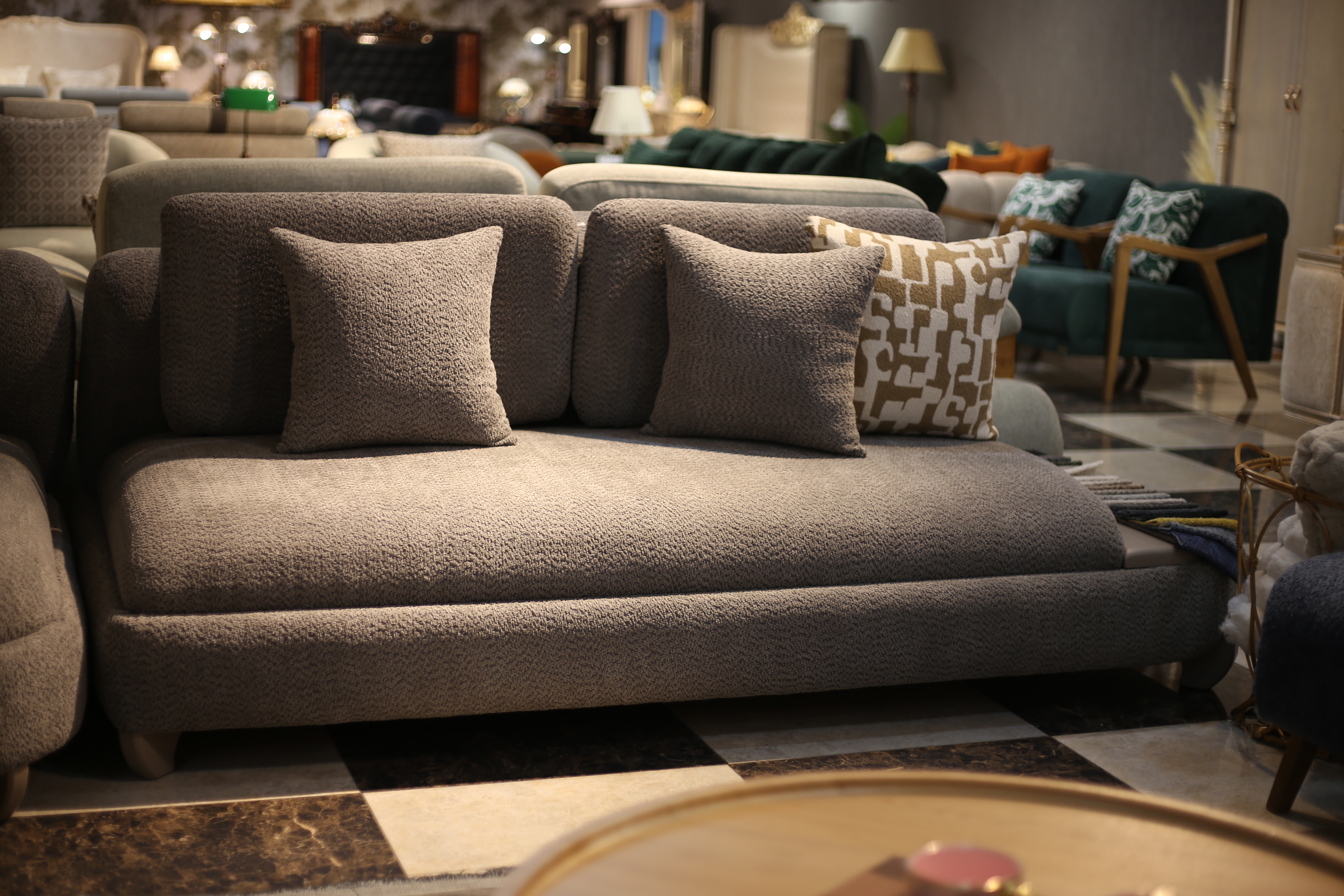 დივანი კუთხის 5