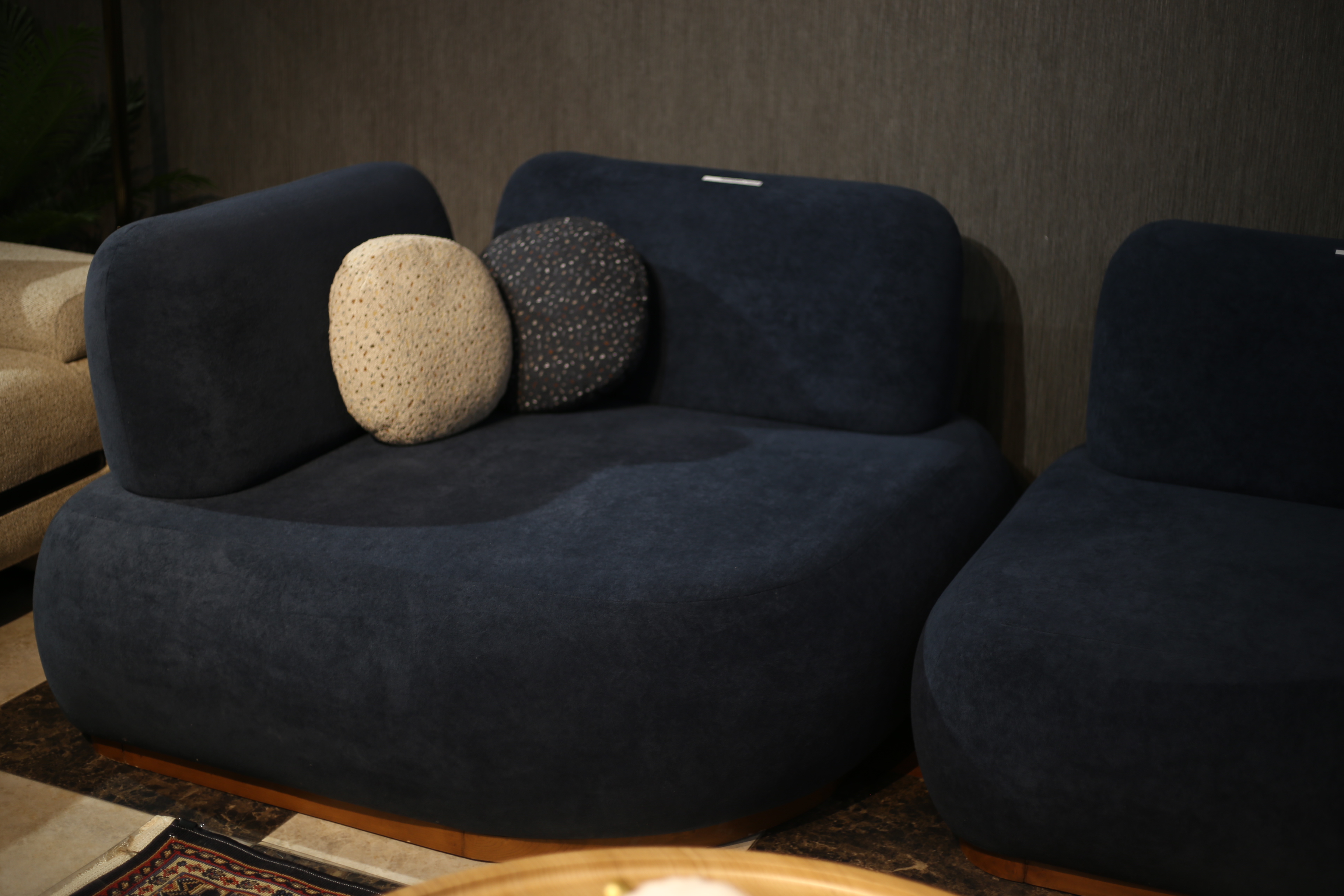 დივანი 3 ნაწილიანი 3