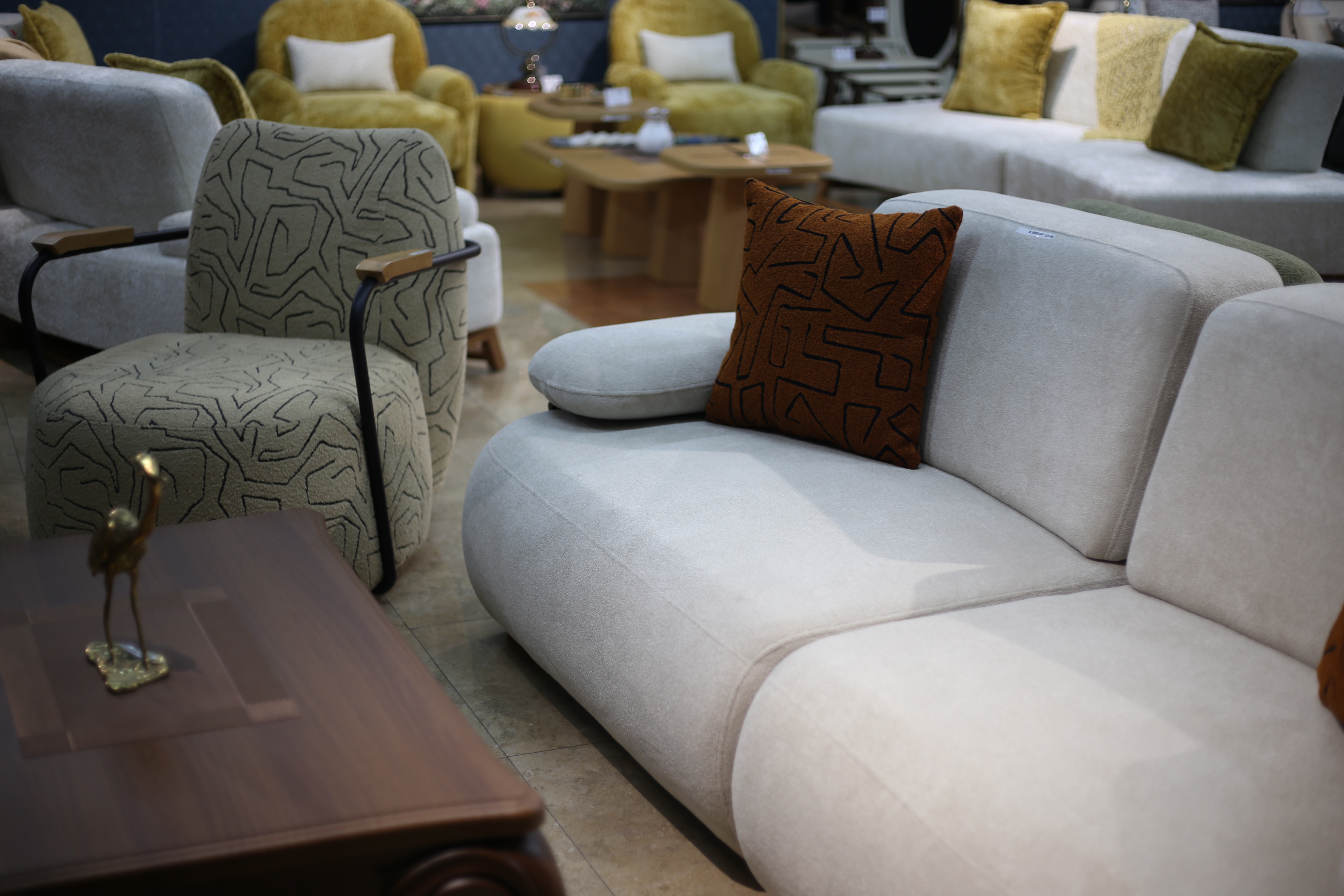 დივანი 2 სავარძლით 2