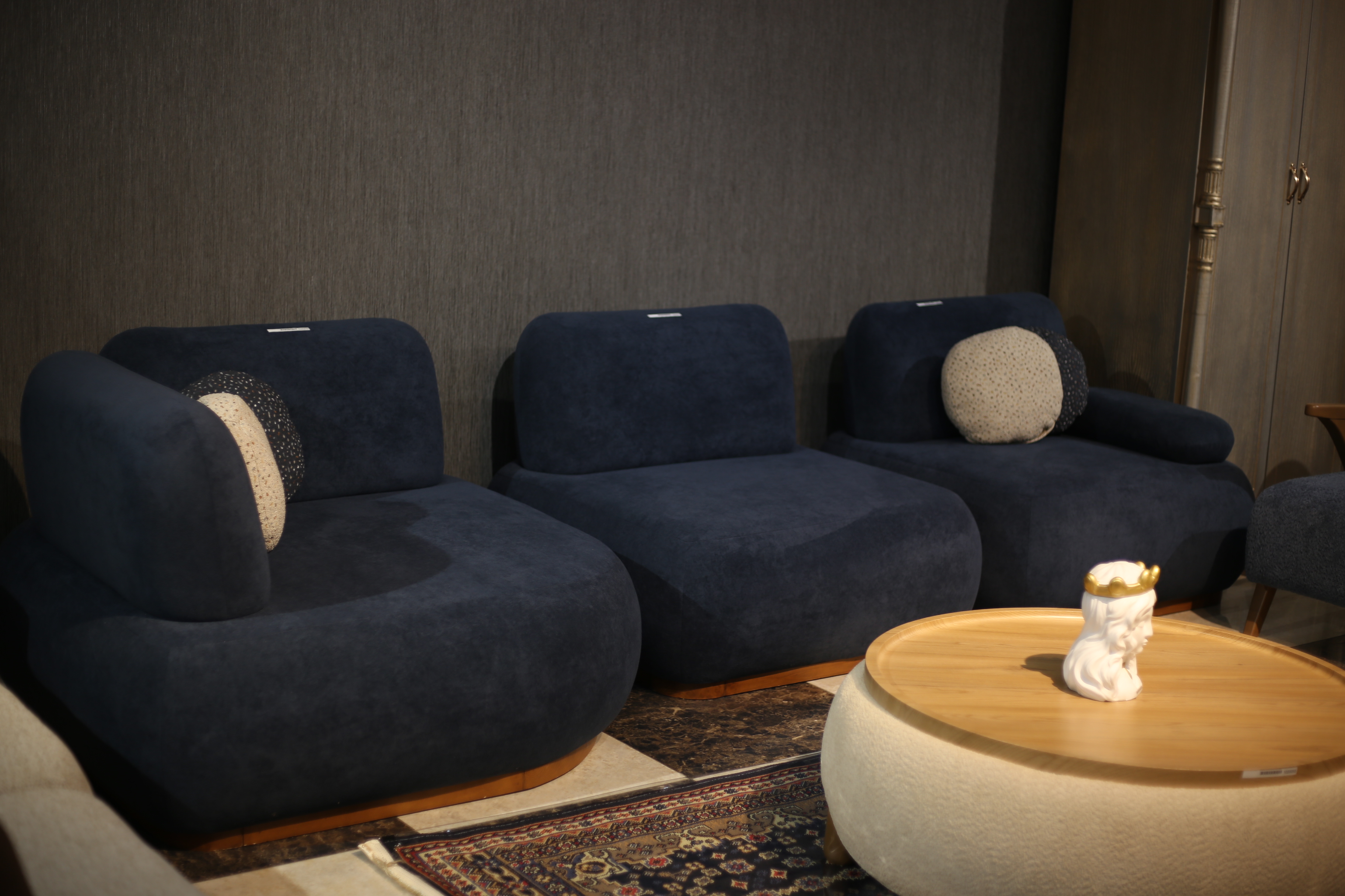 დივანი 3 ნაწილიანი 2