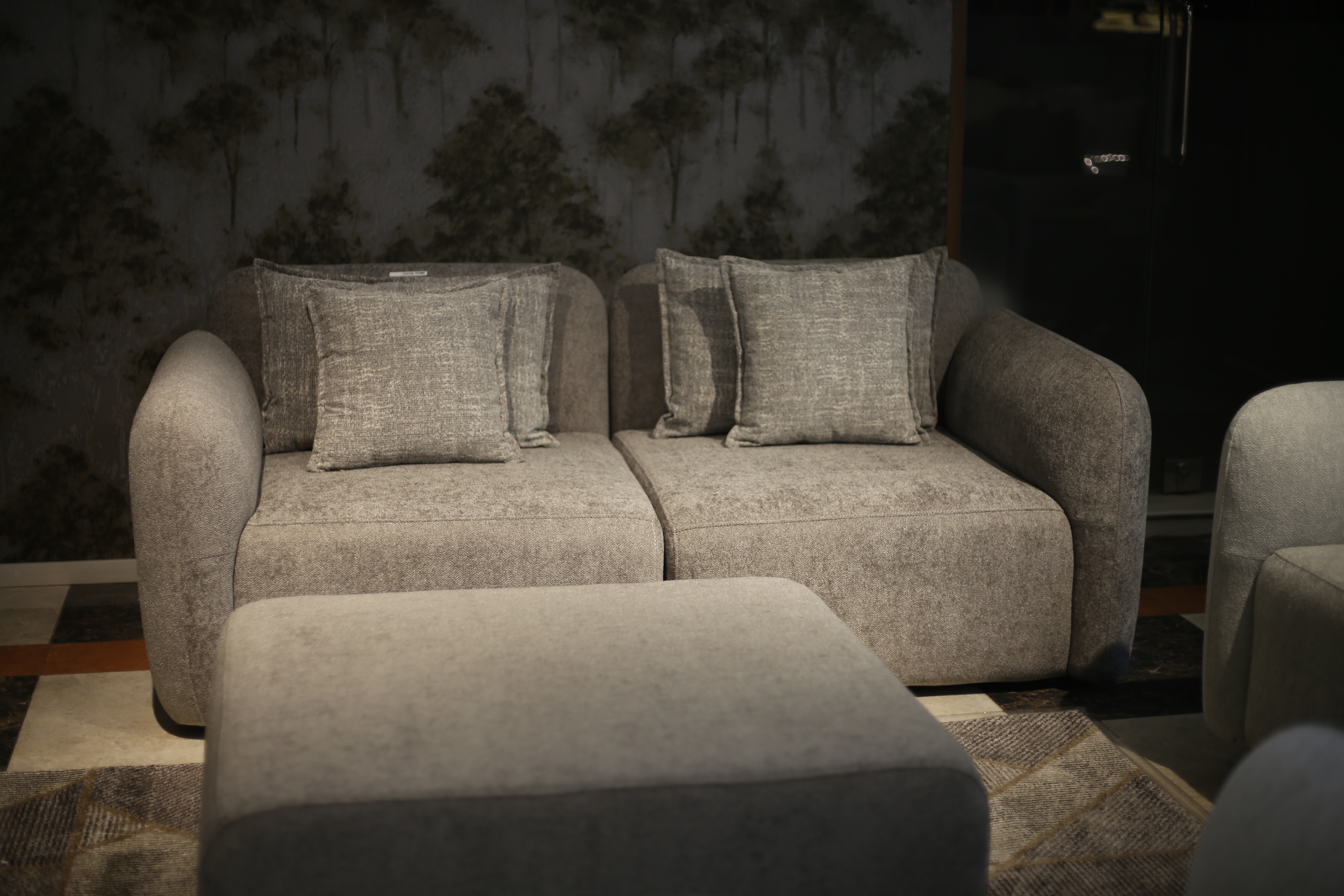 მისაღები ავეჯის კომპექტი 4