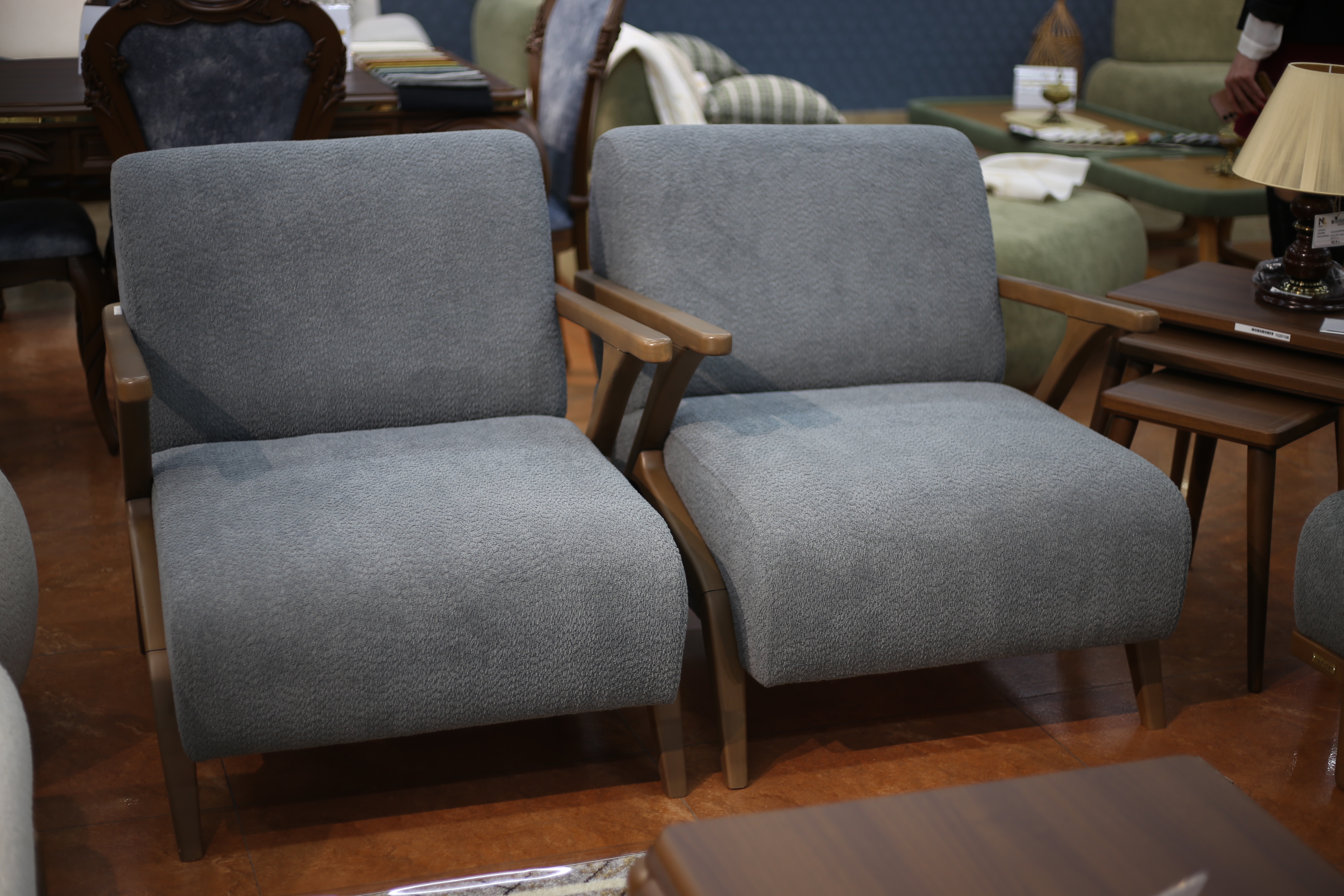 დივანი სავარძლებით 8