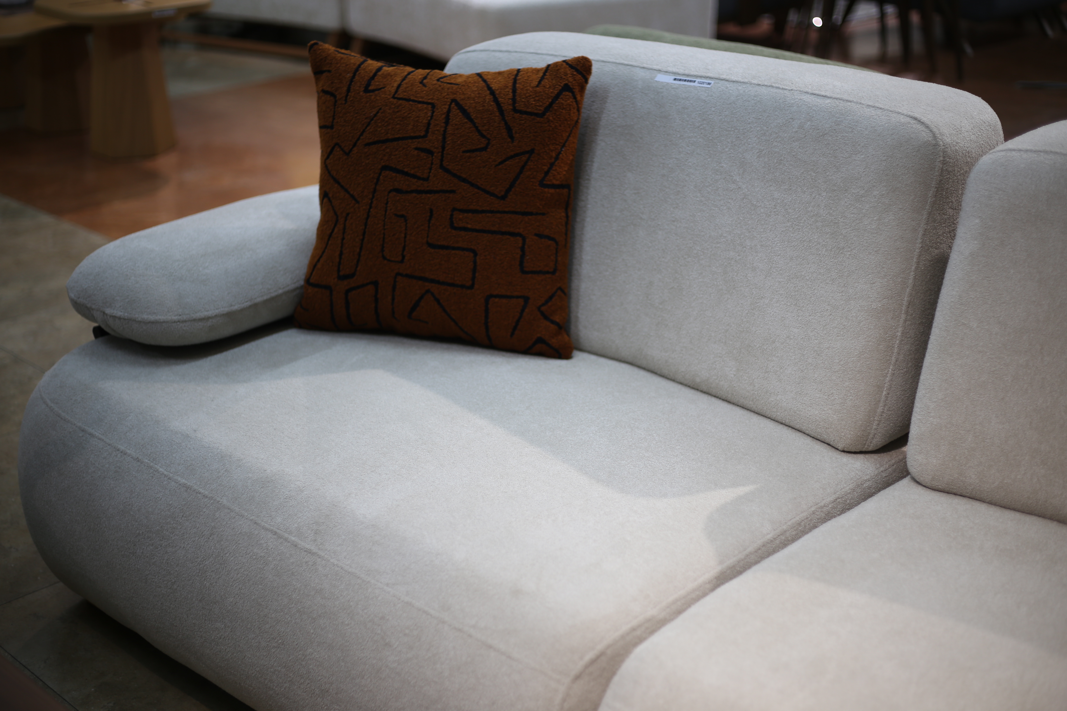 დივანი 2 სავარძლით 3