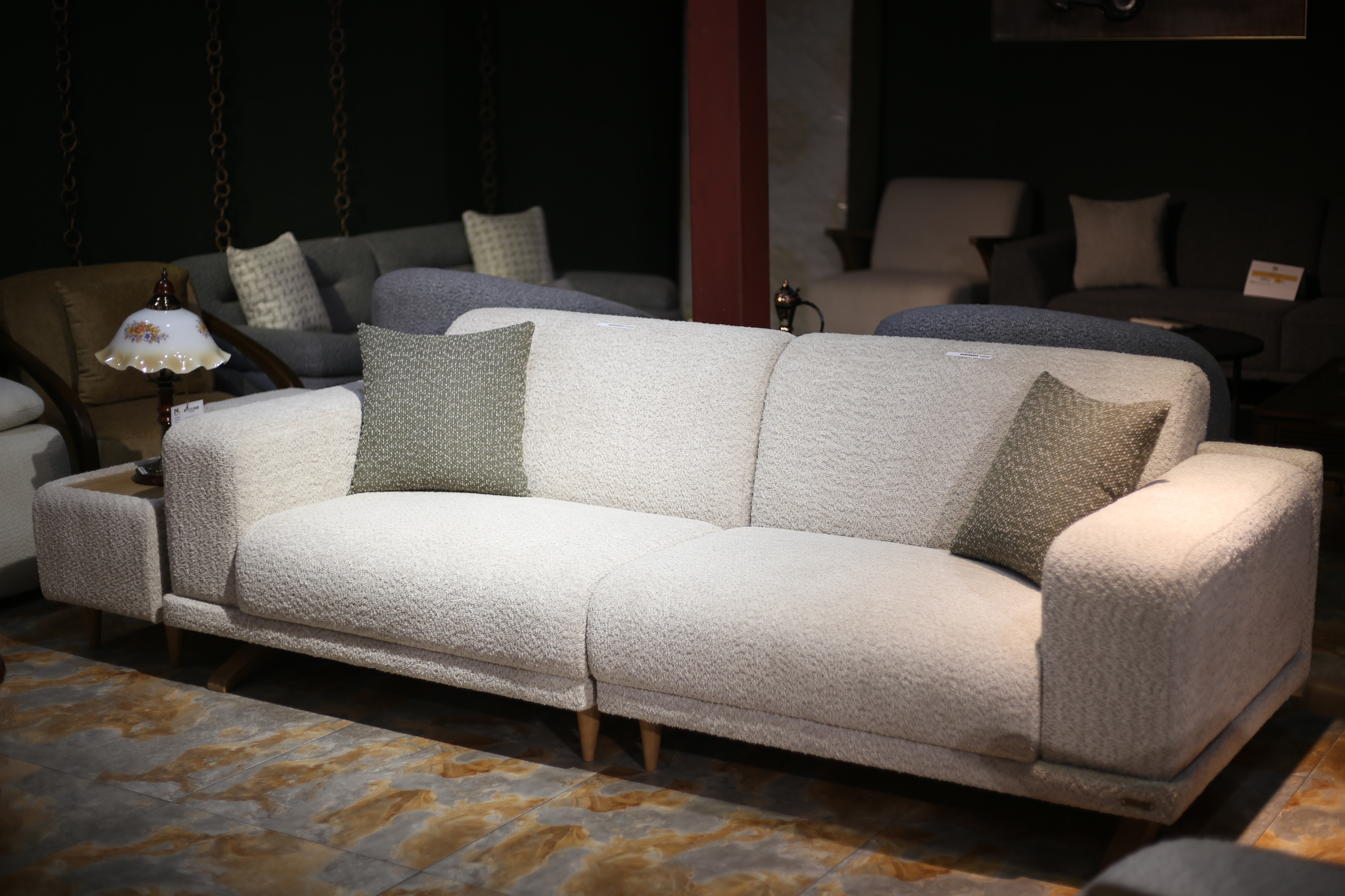 დივანი სავარძლებით 3