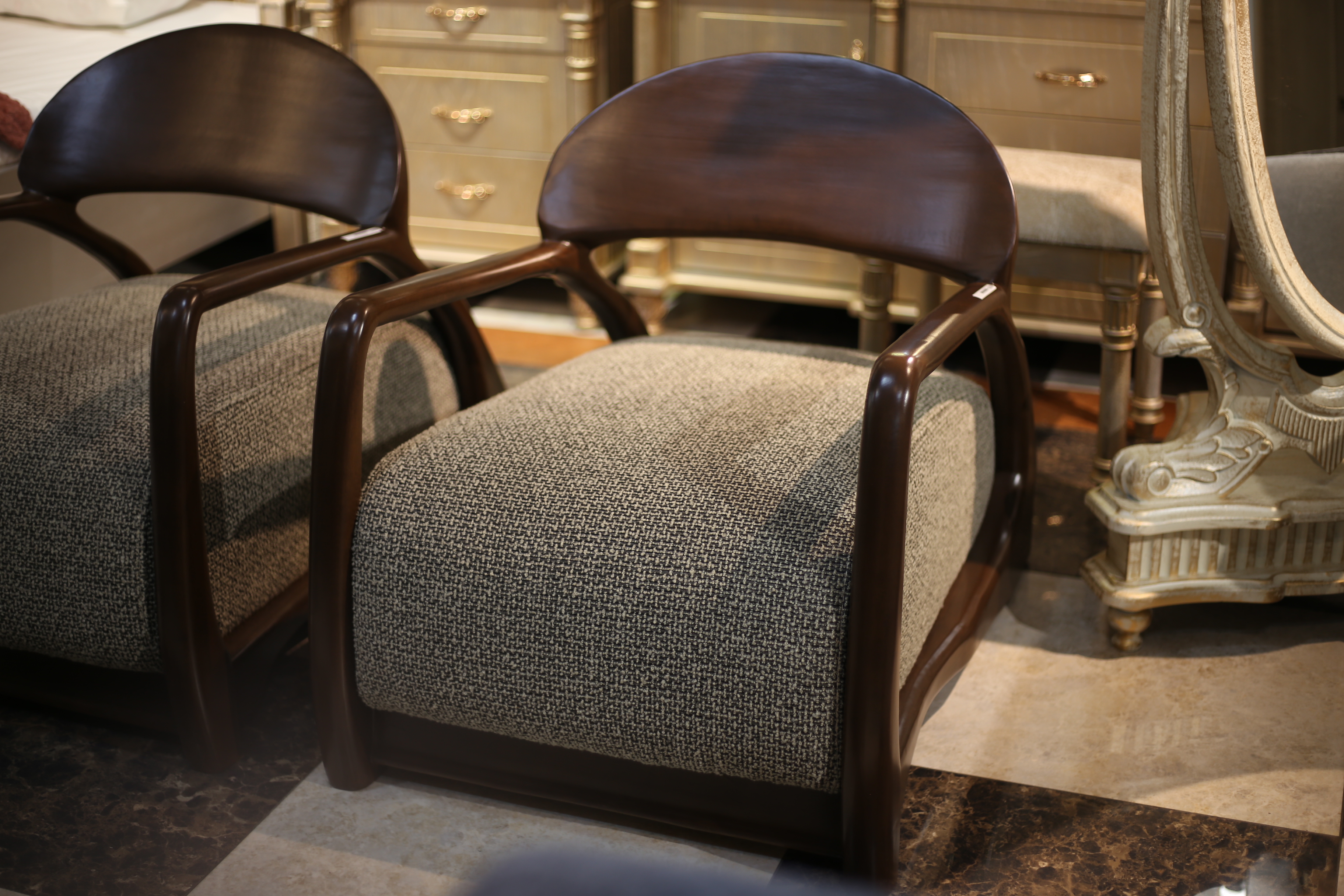 სავარძელი 2  ცალი 2