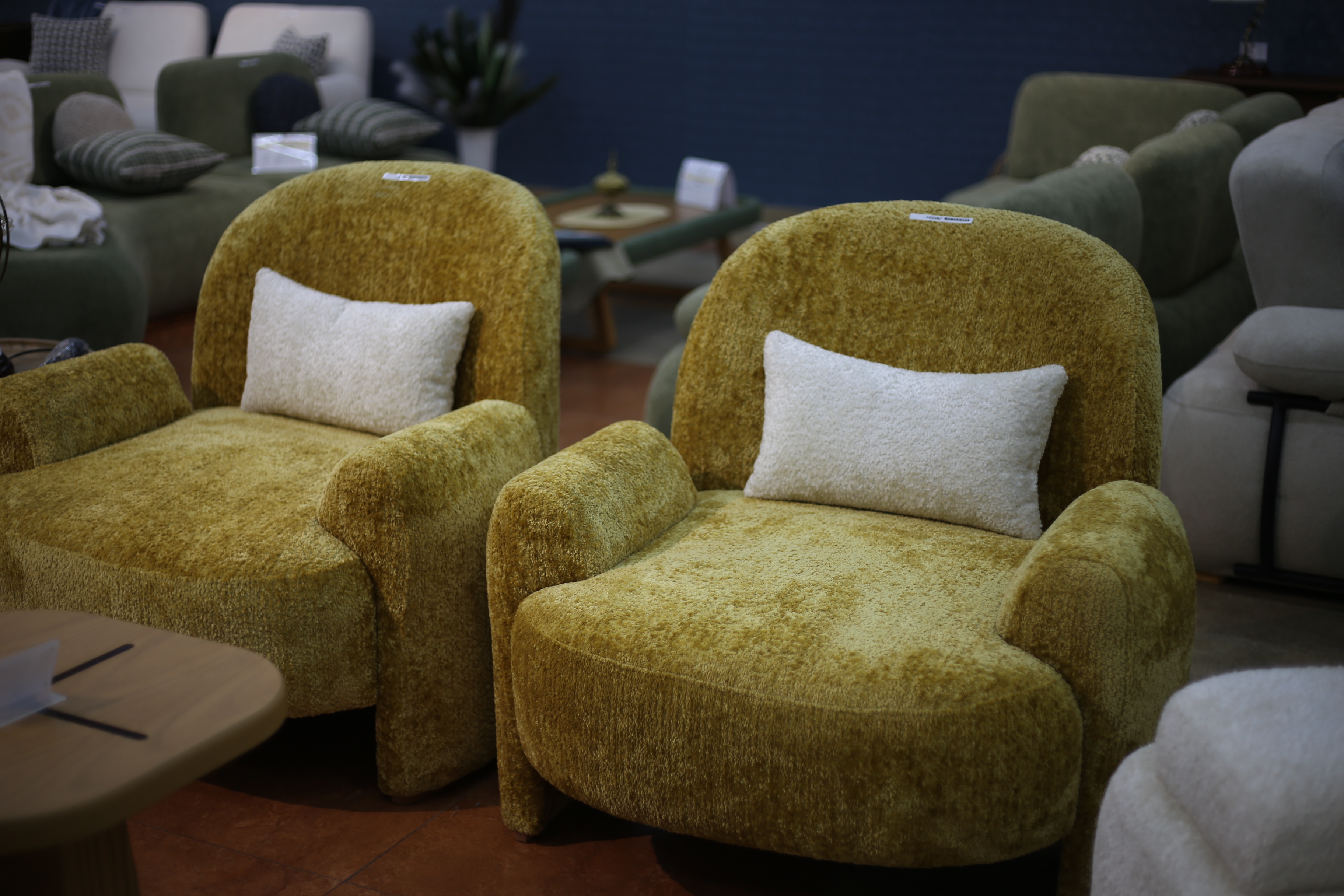 სავარძელი 3