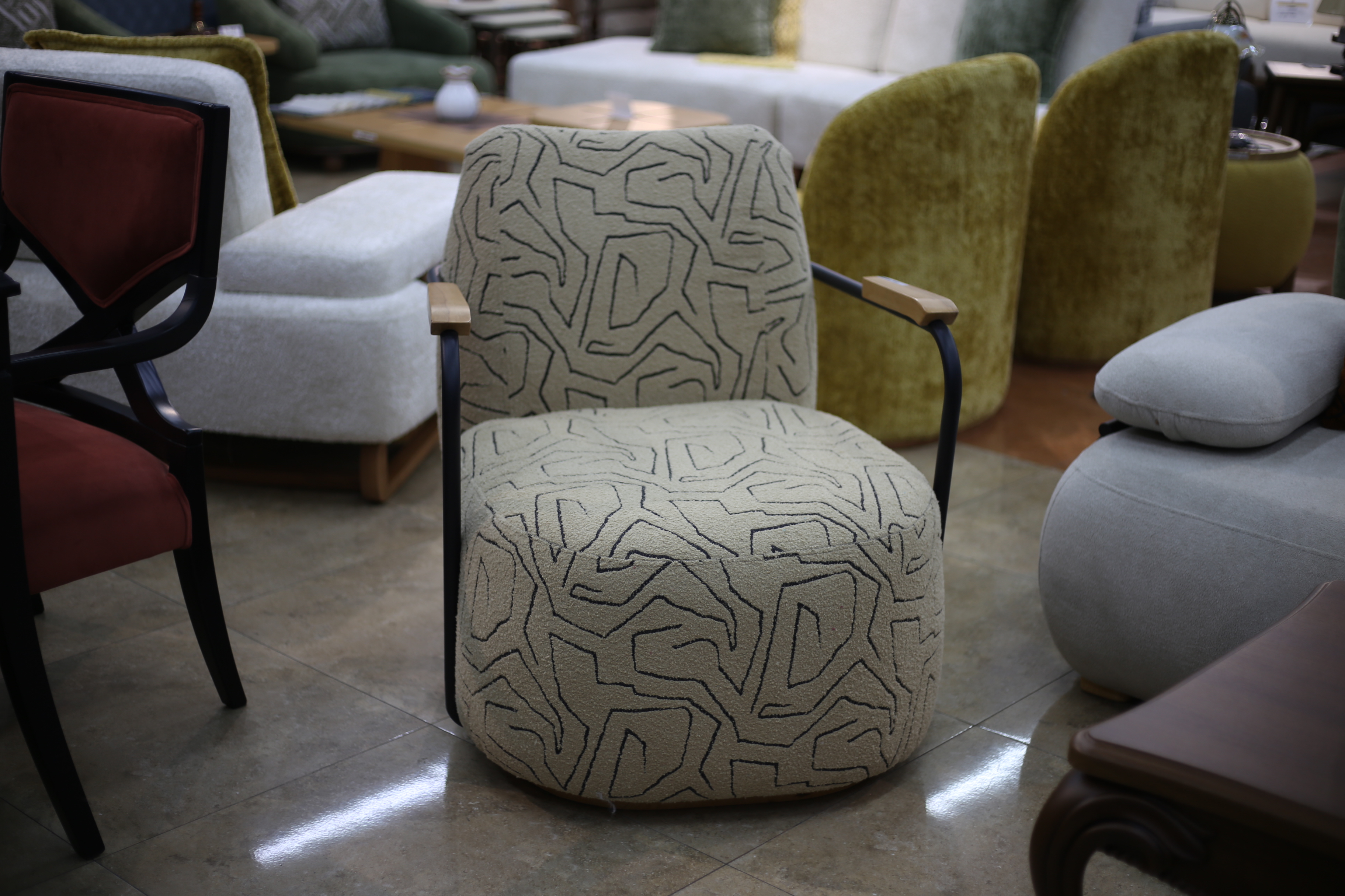 დივანი 2 სავარძლით 6