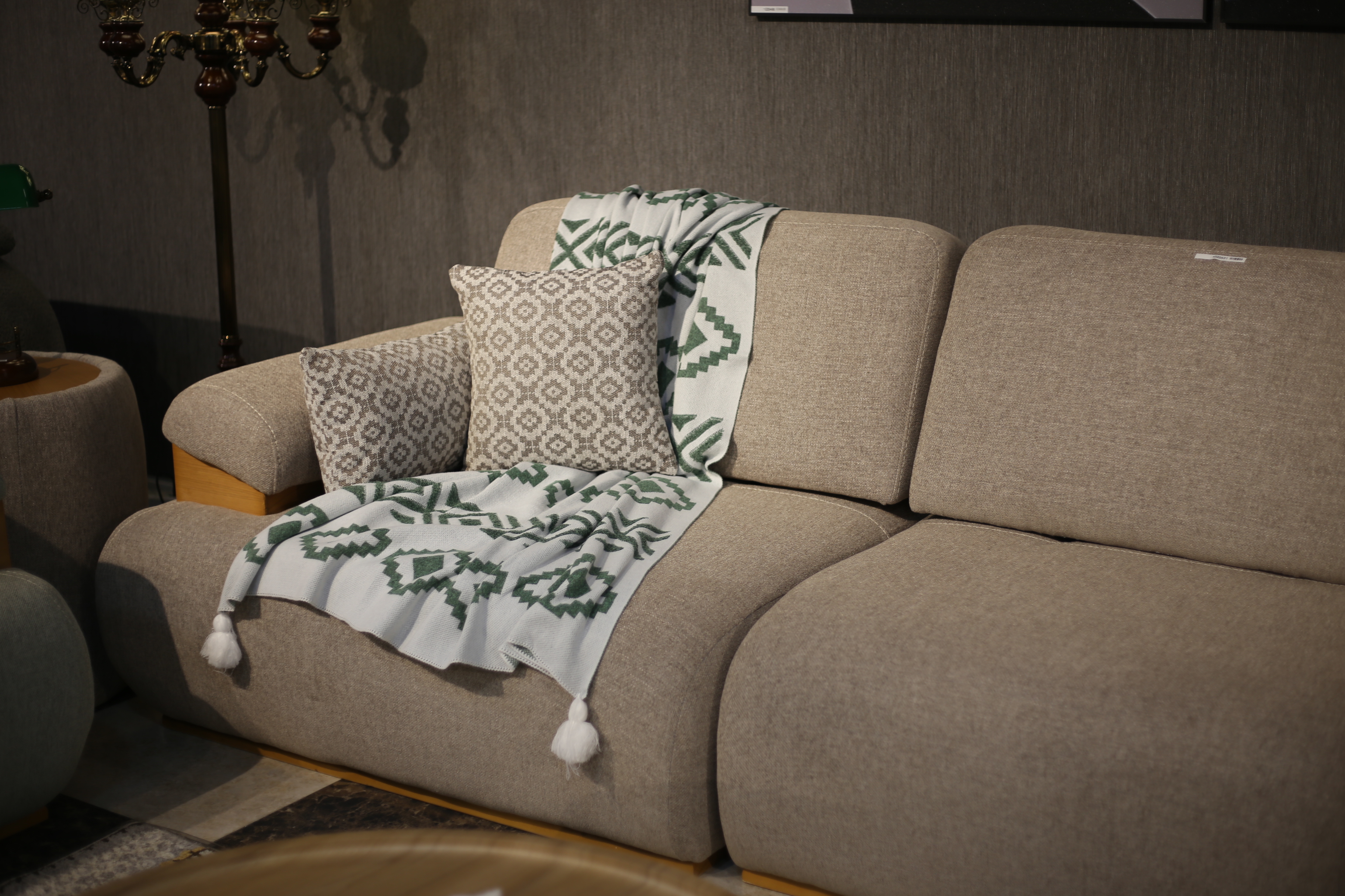 დივანი 3 ნაჭრიანი 3