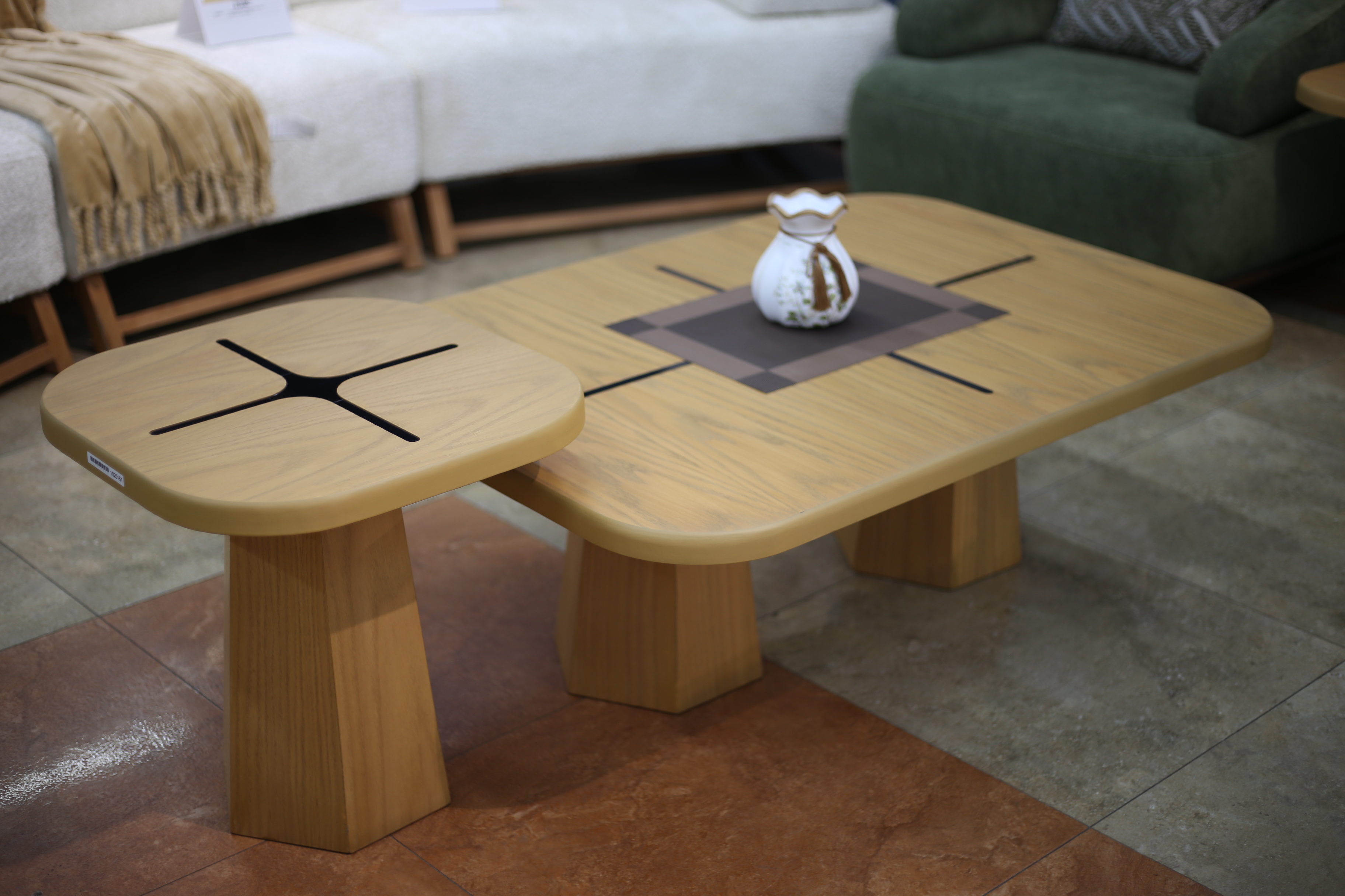 ყავის მაგიდა 3