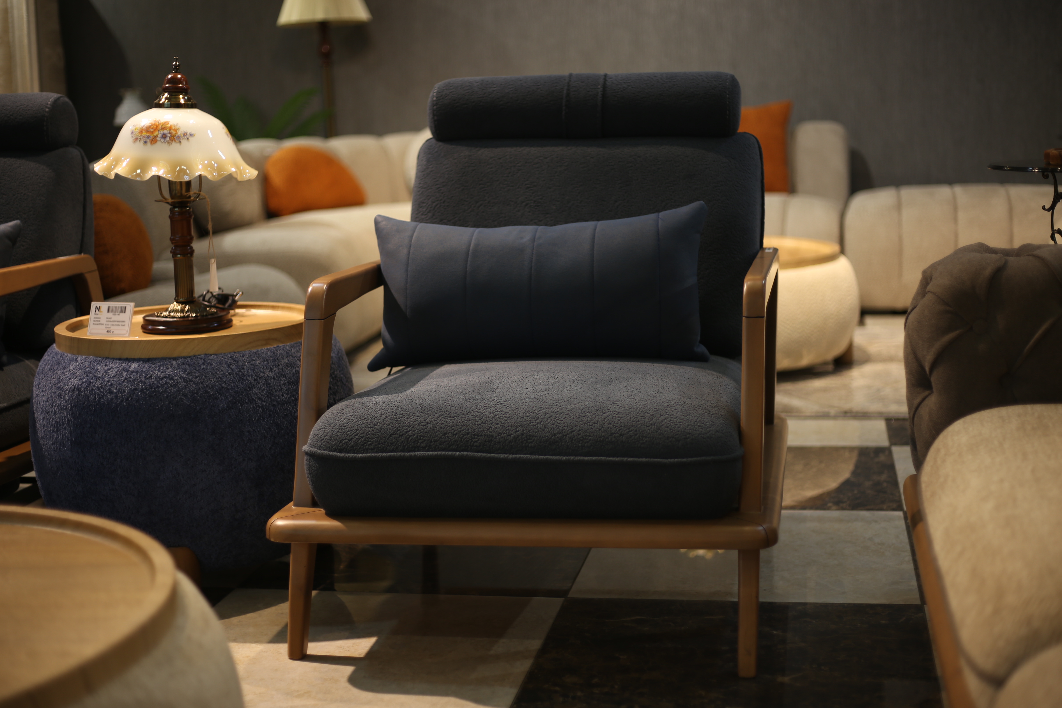 დივანი სავარძლებით 11